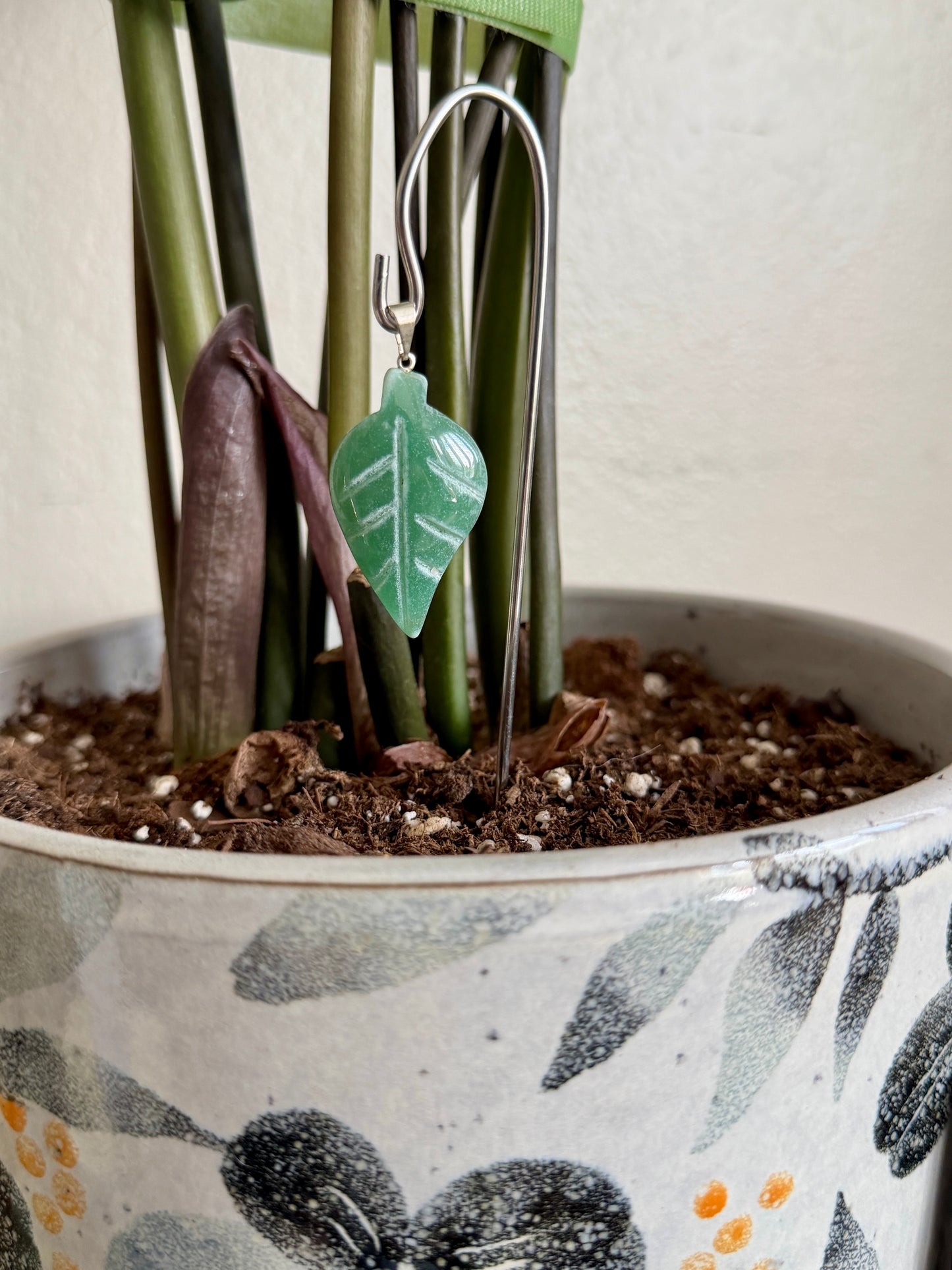 Green Quartz Gemstone Leaf Plant Accent