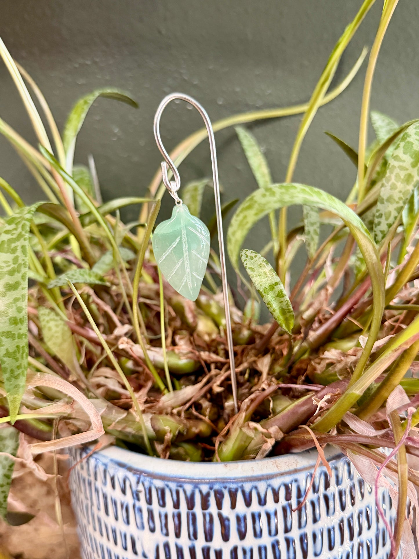 Green Quartz Gemstone Leaf Plant Accent