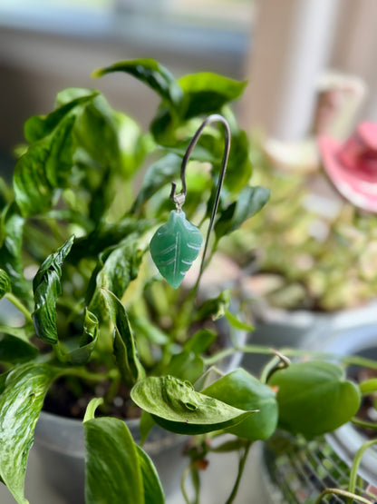 Green Quartz Gemstone Leaf Plant Accent