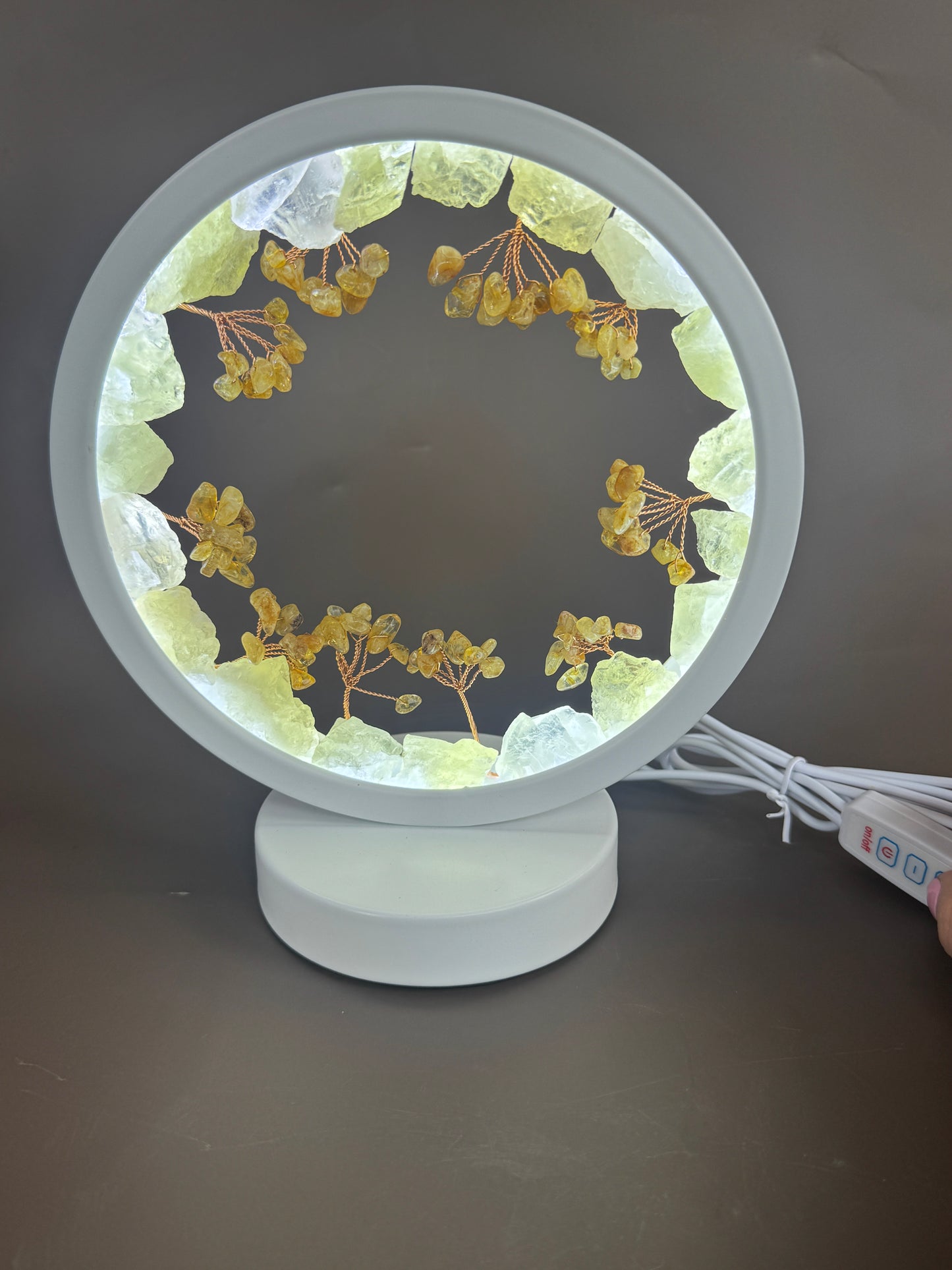 Round Gemstone Lamp