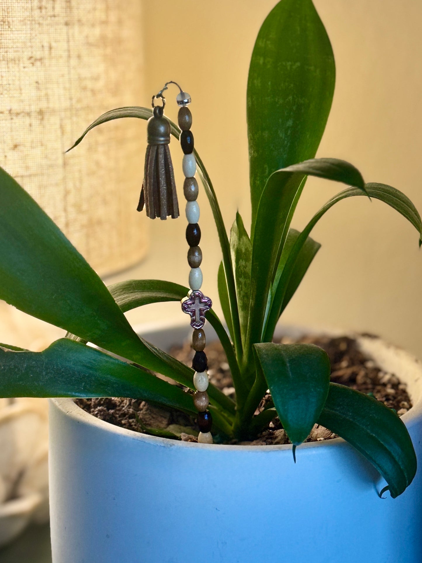 Wildwood Tassel Plant Charm