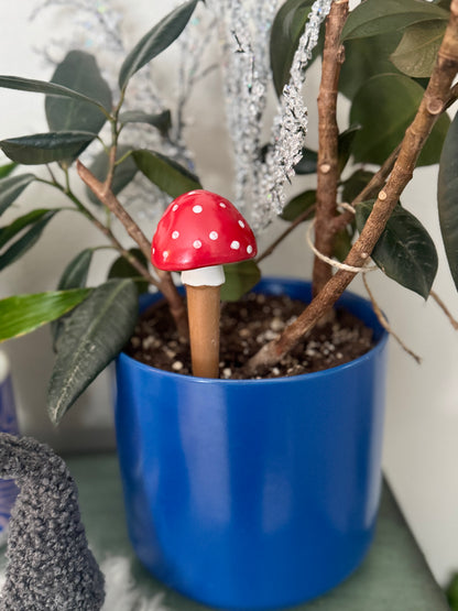 Spore Plant Stick